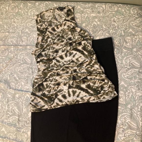 Inc International business top in dark green and off white. scoop neck - Picture 5 of 10